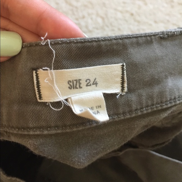 Madewell green skinny zipper bottom pants - Picture 4 of 5